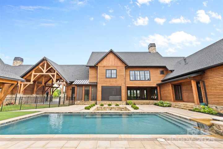 Property Photo:  1822 Irby Road  NC 28112 