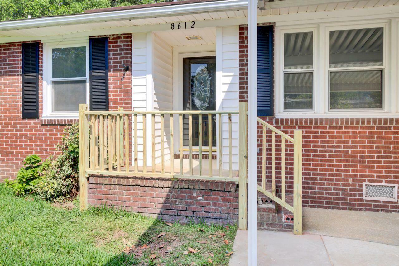 Property Photo: 8612 Delhi Road SC 29406