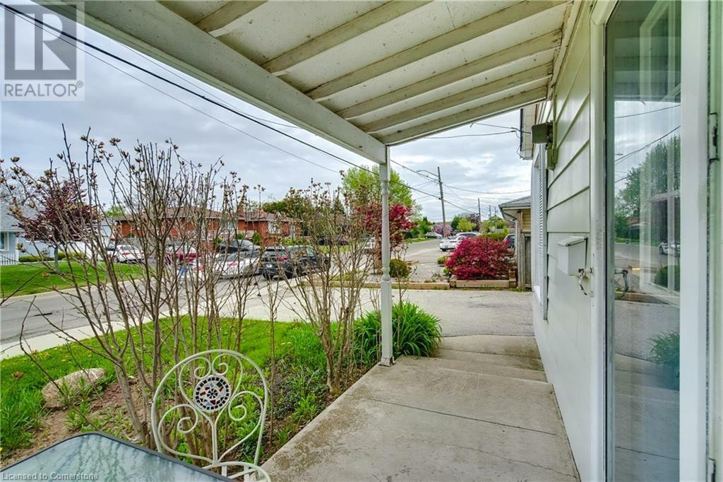 Property Photo:  412 Red Oak Avenue  ON L8E 2C6 