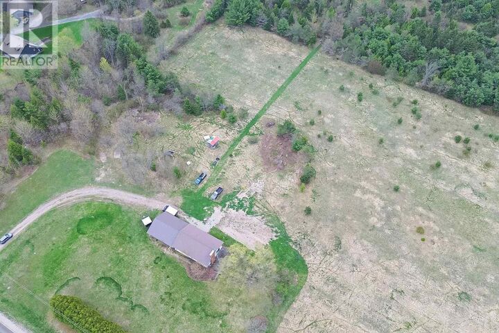 Photo de la propriété: 2277 D Line Rd ON P0R 1J0