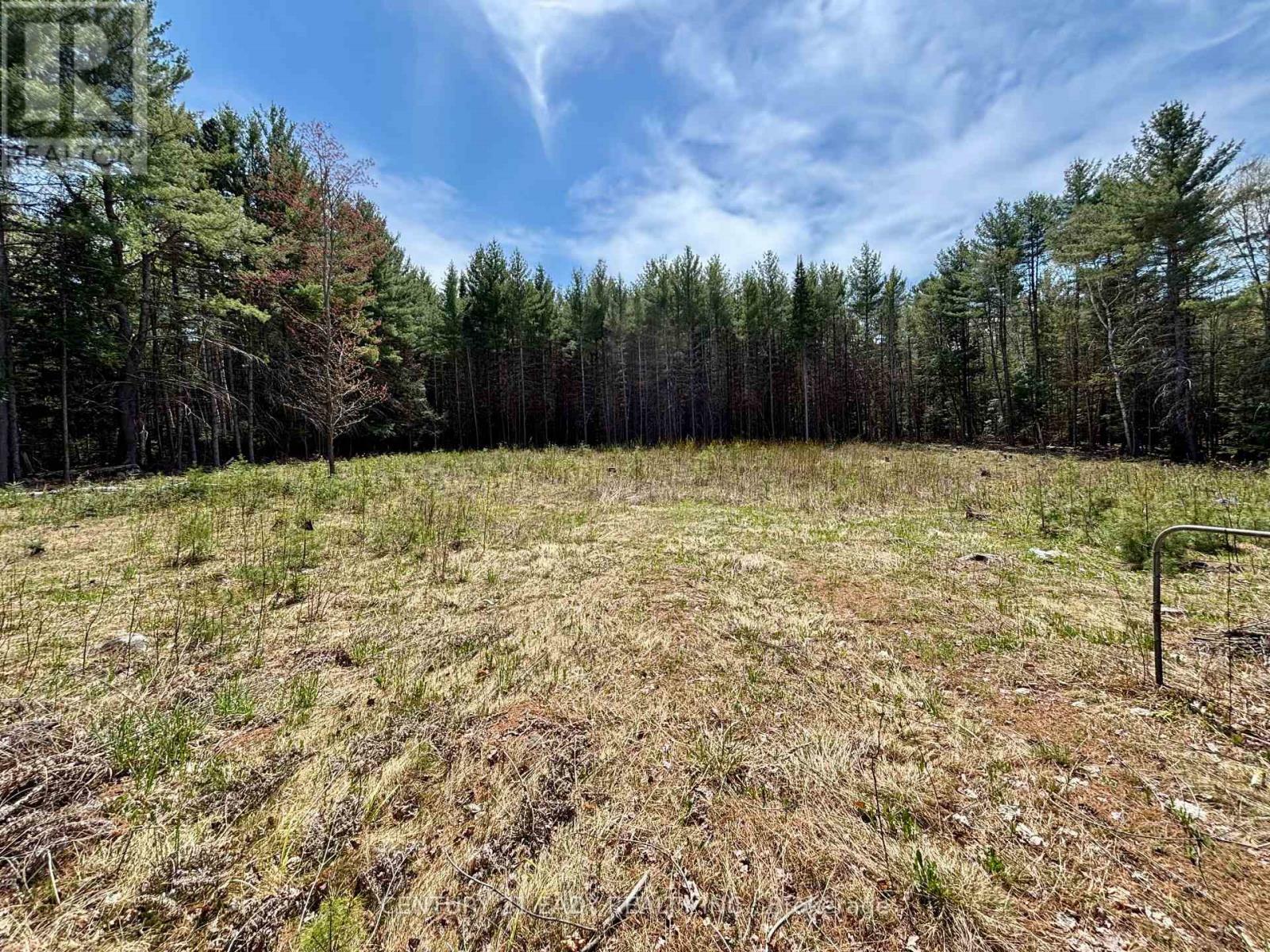 Property Photo:  20185 60 Highway  ON K0J 1B0 