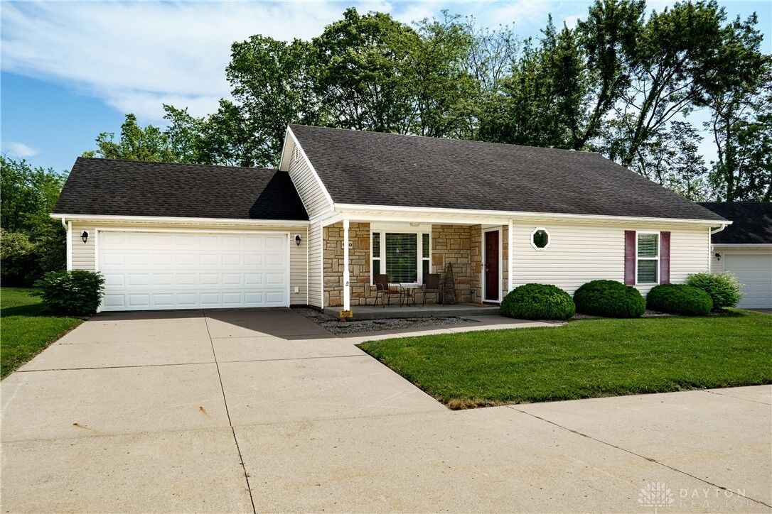 Property Photo: 600 Fenview Drive OH 45344