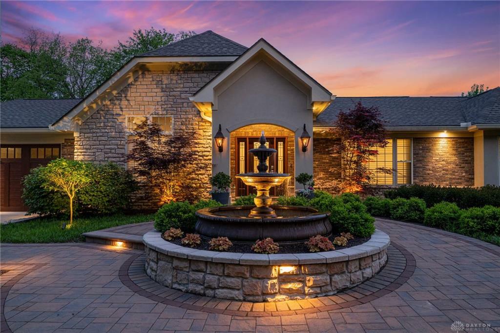 Property Photo: 317 Colonial Lane OH 45429
