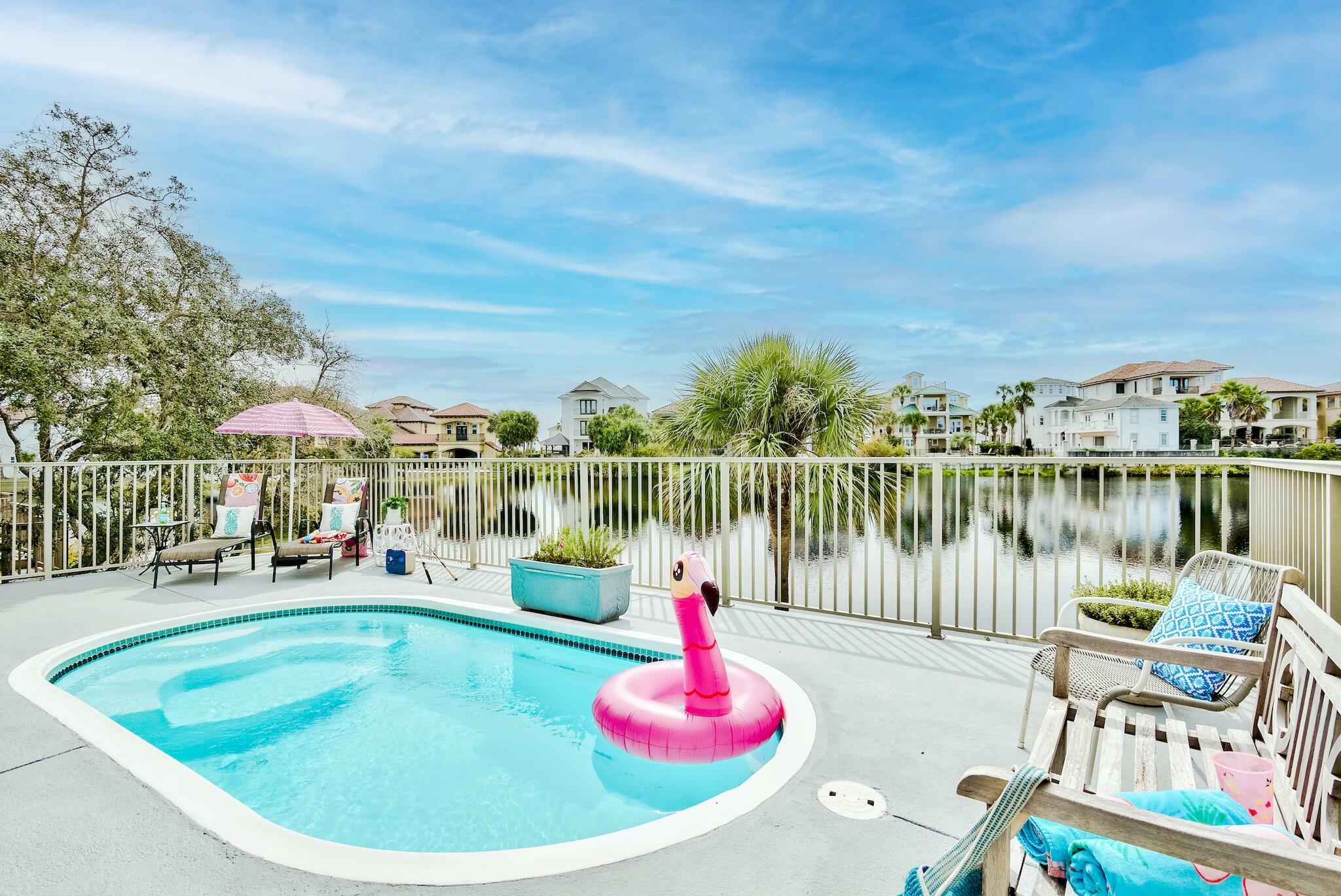 Property Photo: 4634 Sunset Pointe FL 32541