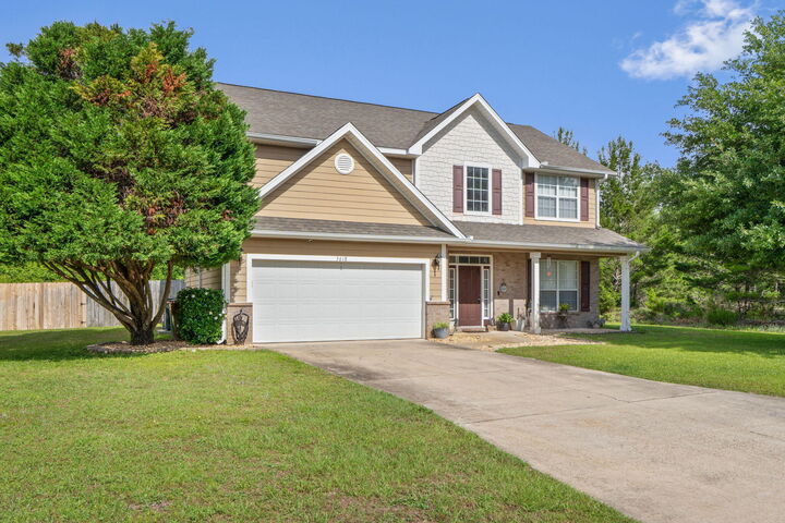 Property Photo:  3618 Topaz Circle  FL 32566 