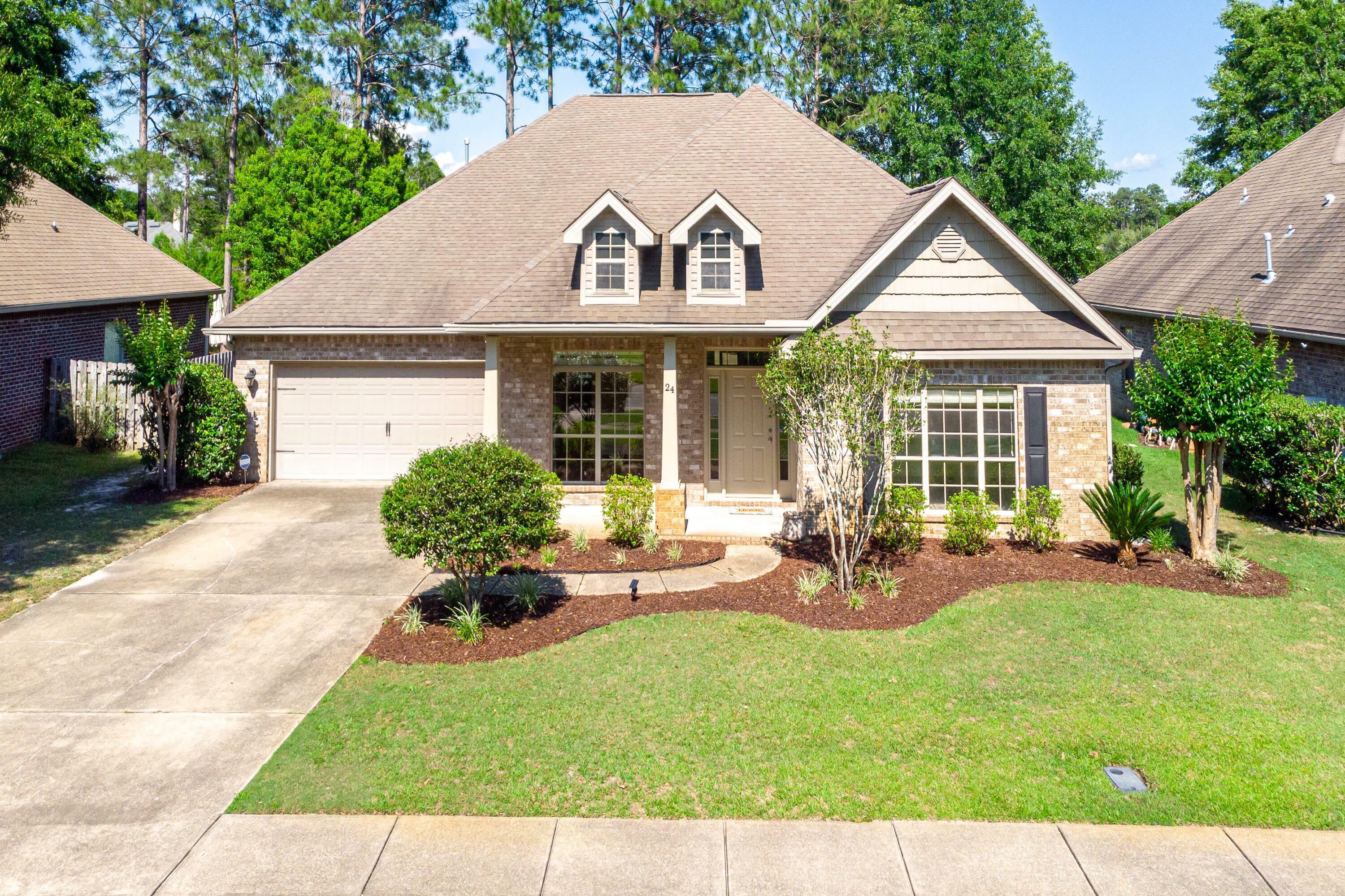 Property Photo: 24 Mozart Lane FL 32439