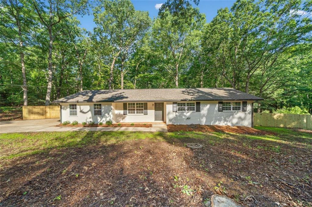 Property Photo: 5155 Oakdale Court GA 30135