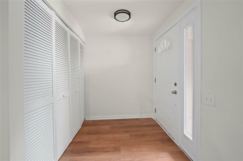 Property Photo: 24 Dunwoody Springs Drive GA 30328