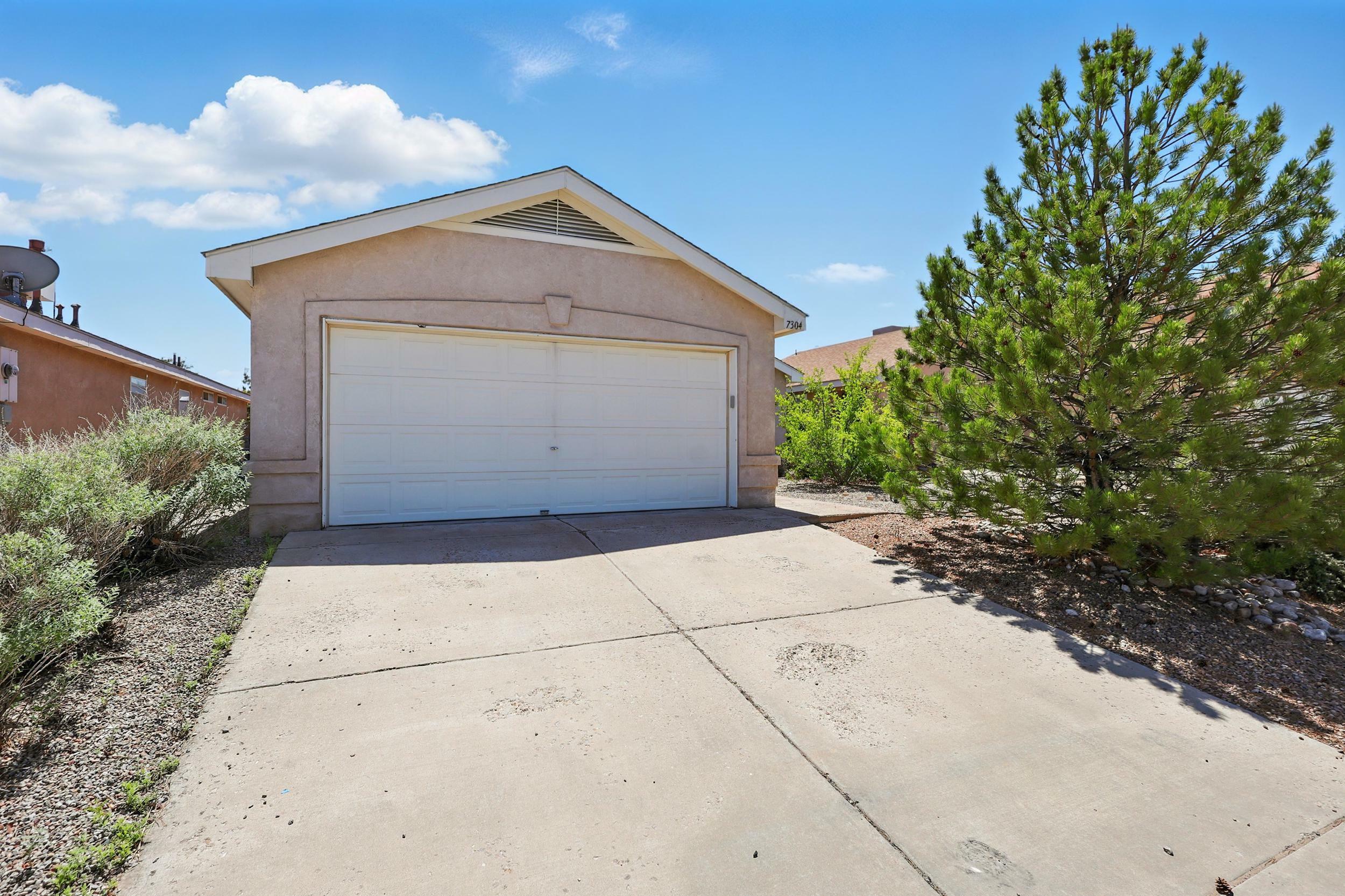 Property Photo: 7304 Tolleson Avenue NW NM 87114