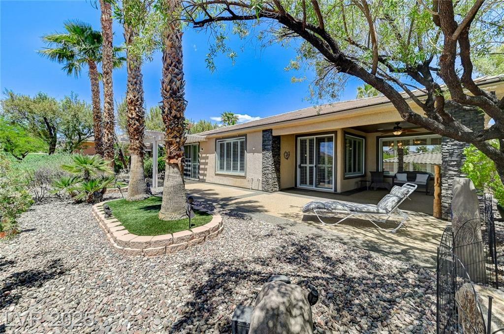 Property Photo: 10237 Andante Court NV 89135