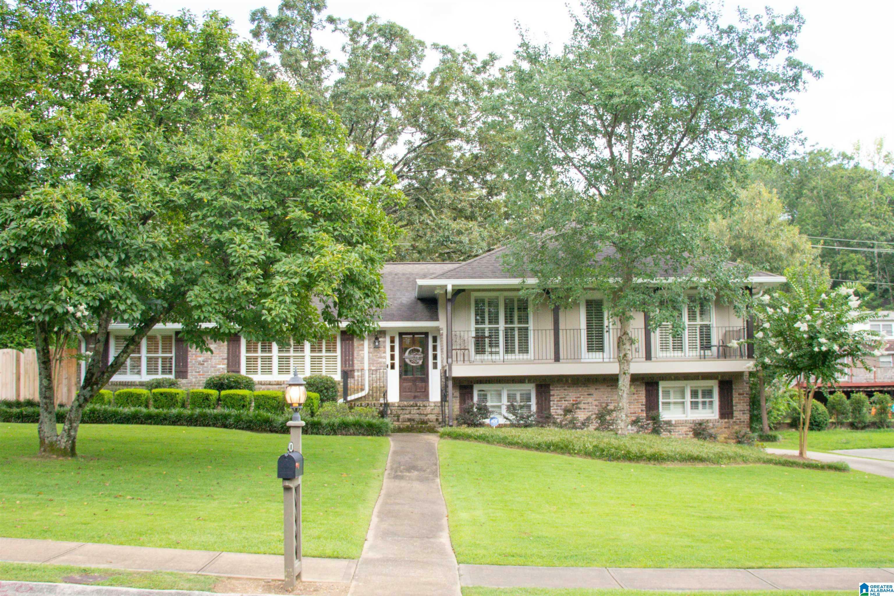 Property Photo: 1605 Hays Circle AL 35216