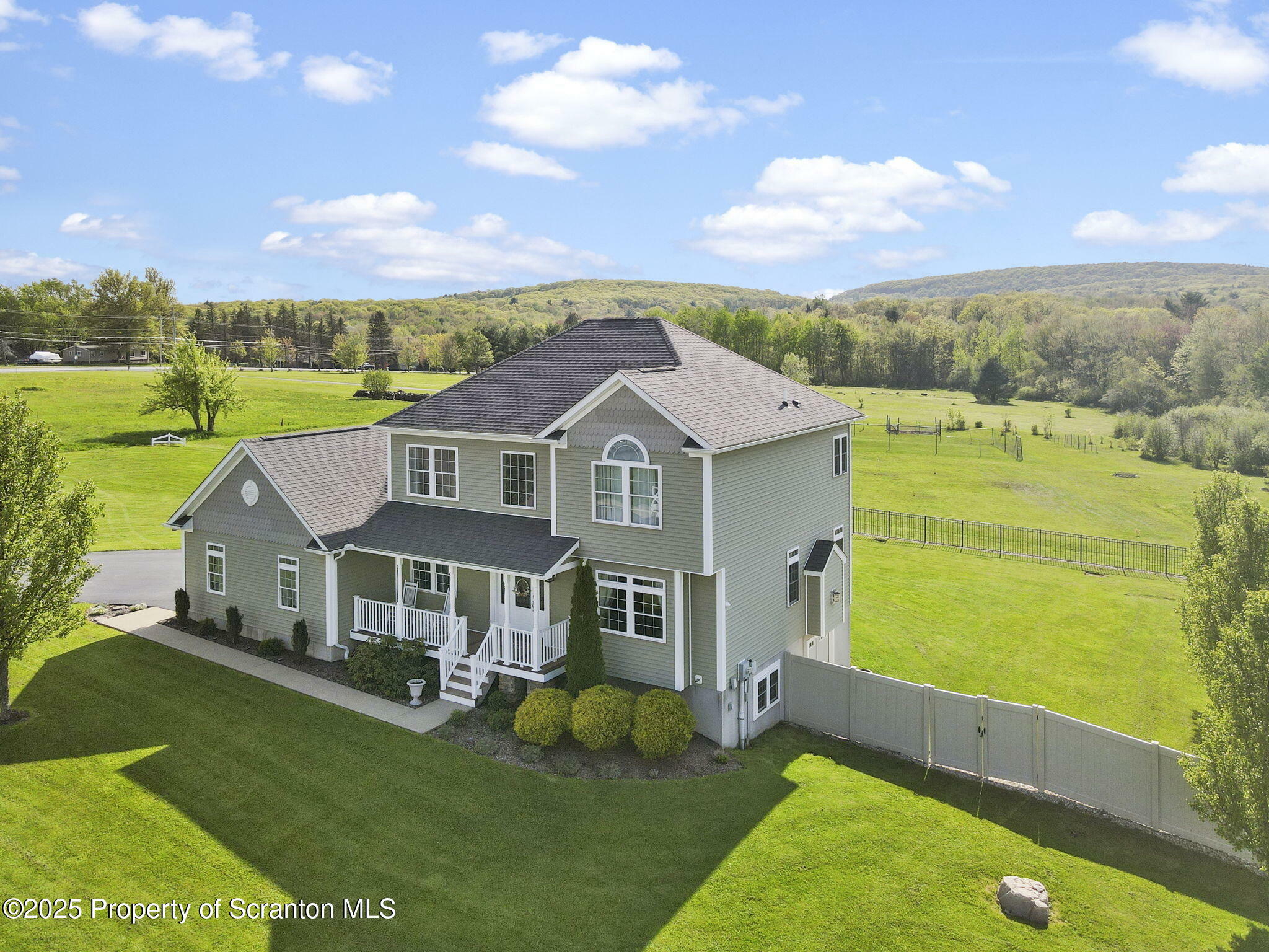 Property Photo: 30 Landmark Drive L 4 PA 18436