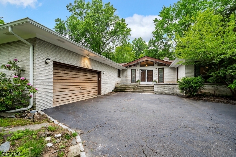 1474 Thomas Ave  North Brunswick Twp. NJ 08902 photo