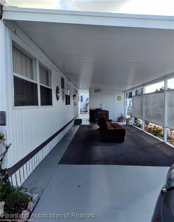 Property Photo: 3101 San Francisco Lane FL 33870