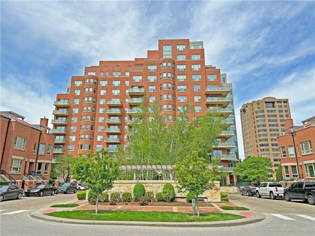 Property Photo:  4950 Central Street 102  MO 64112 