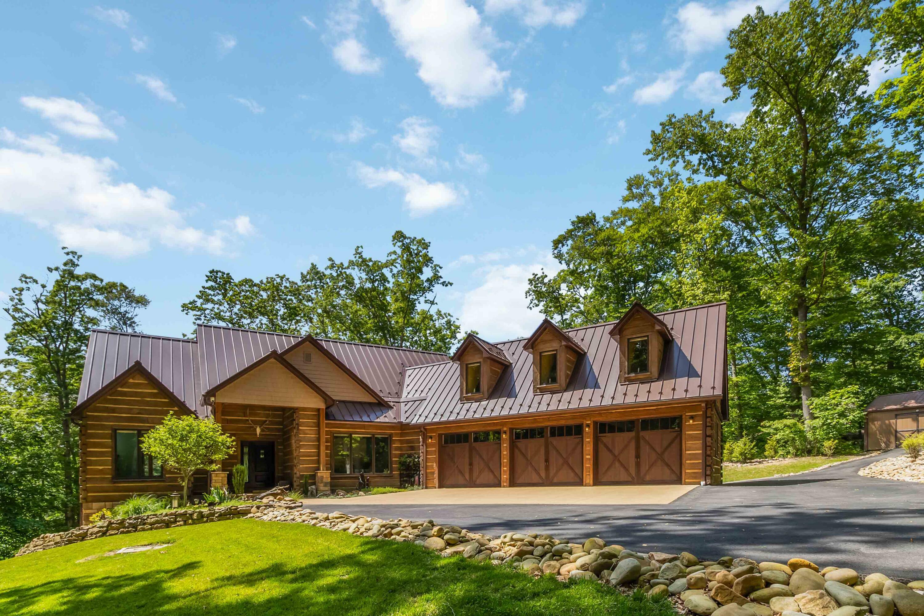 Property Photo: 220 Wondering Woods Drive KY 42503