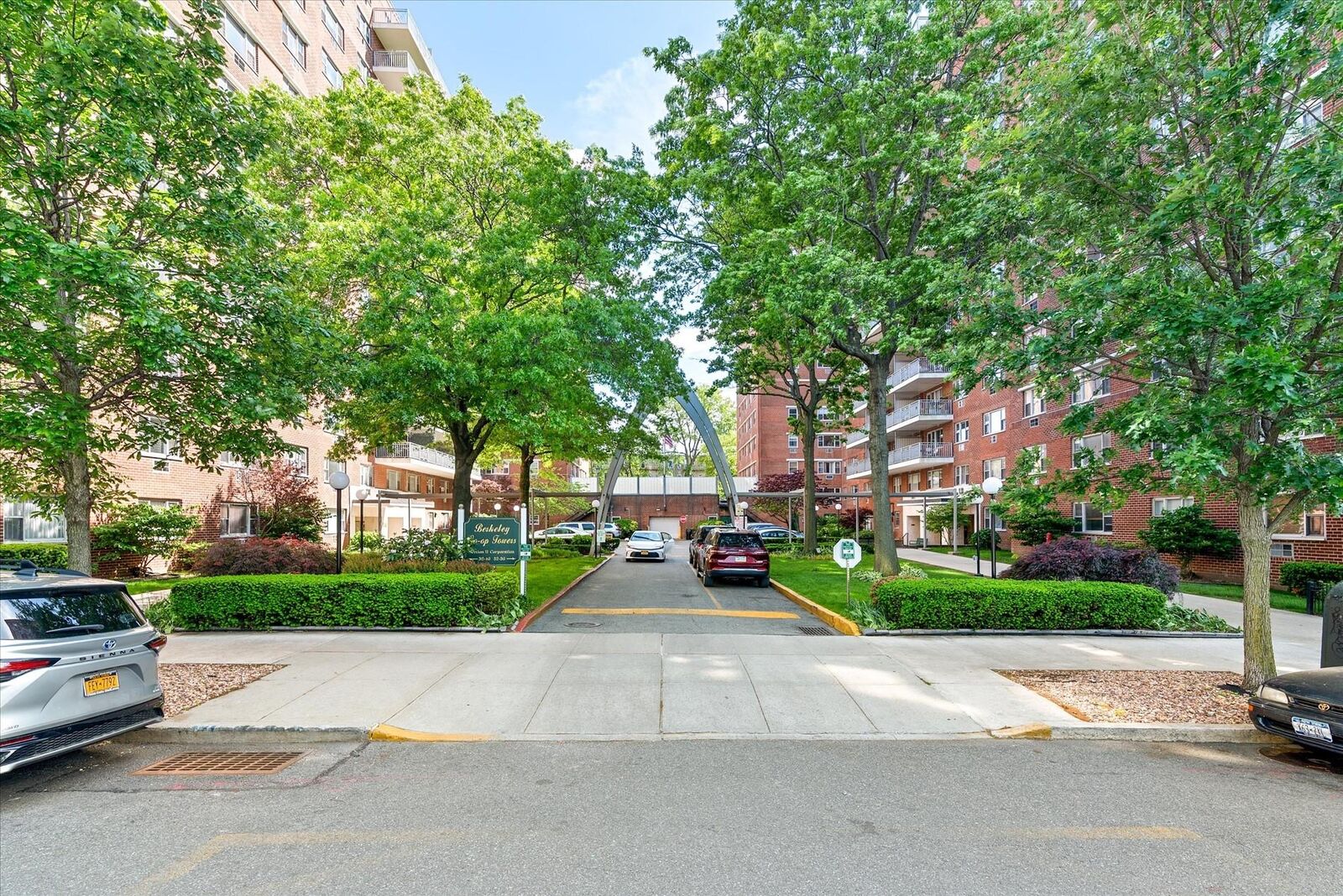 Property Photo: 52-30 39 Drive 9B NY 11377