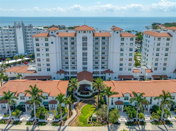 Property Photo: 1325 Snell Isle Boulevard NE 810 FL 33704