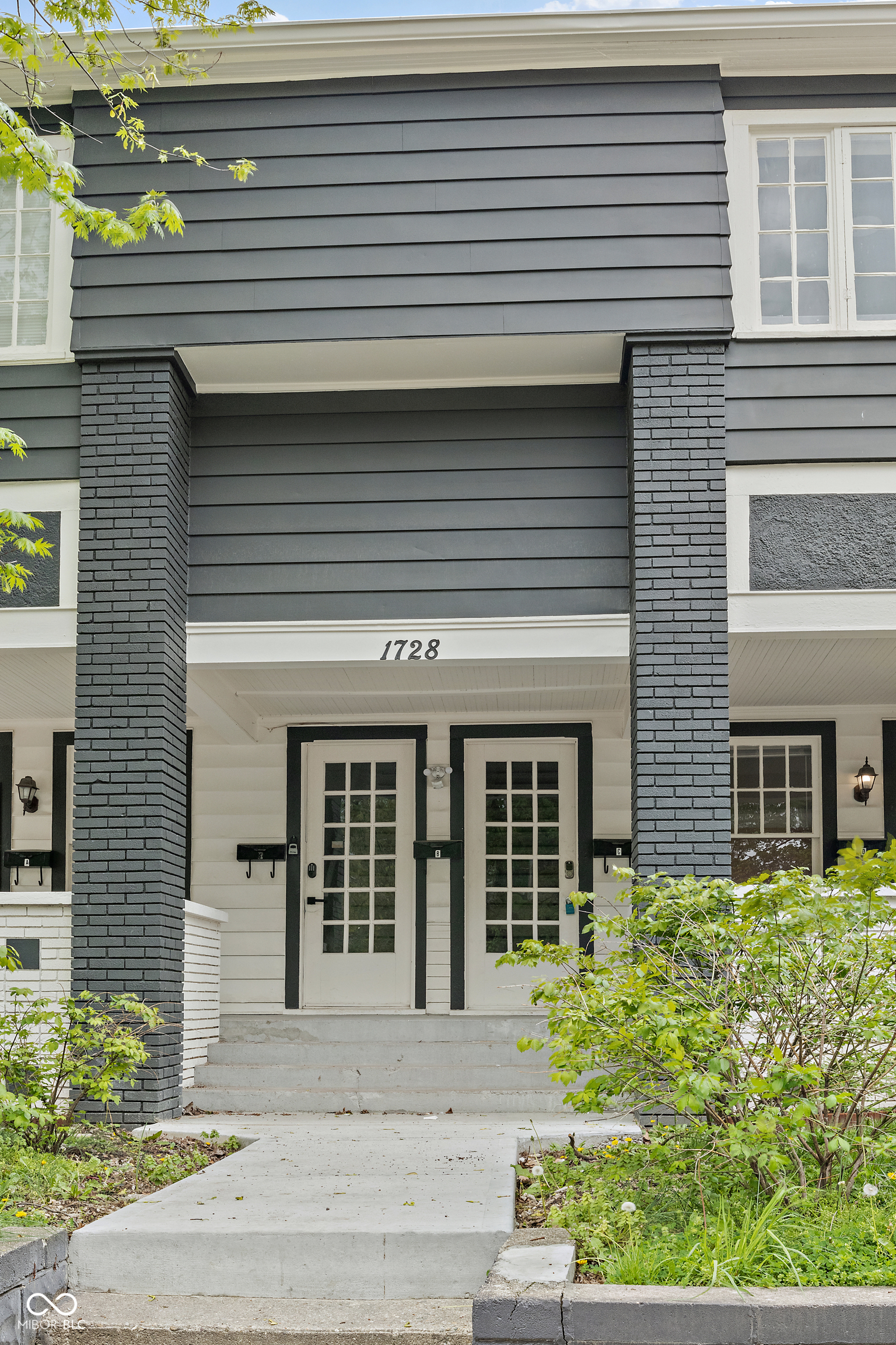 Property Photo: 1728 N Delaware Street IN 46202