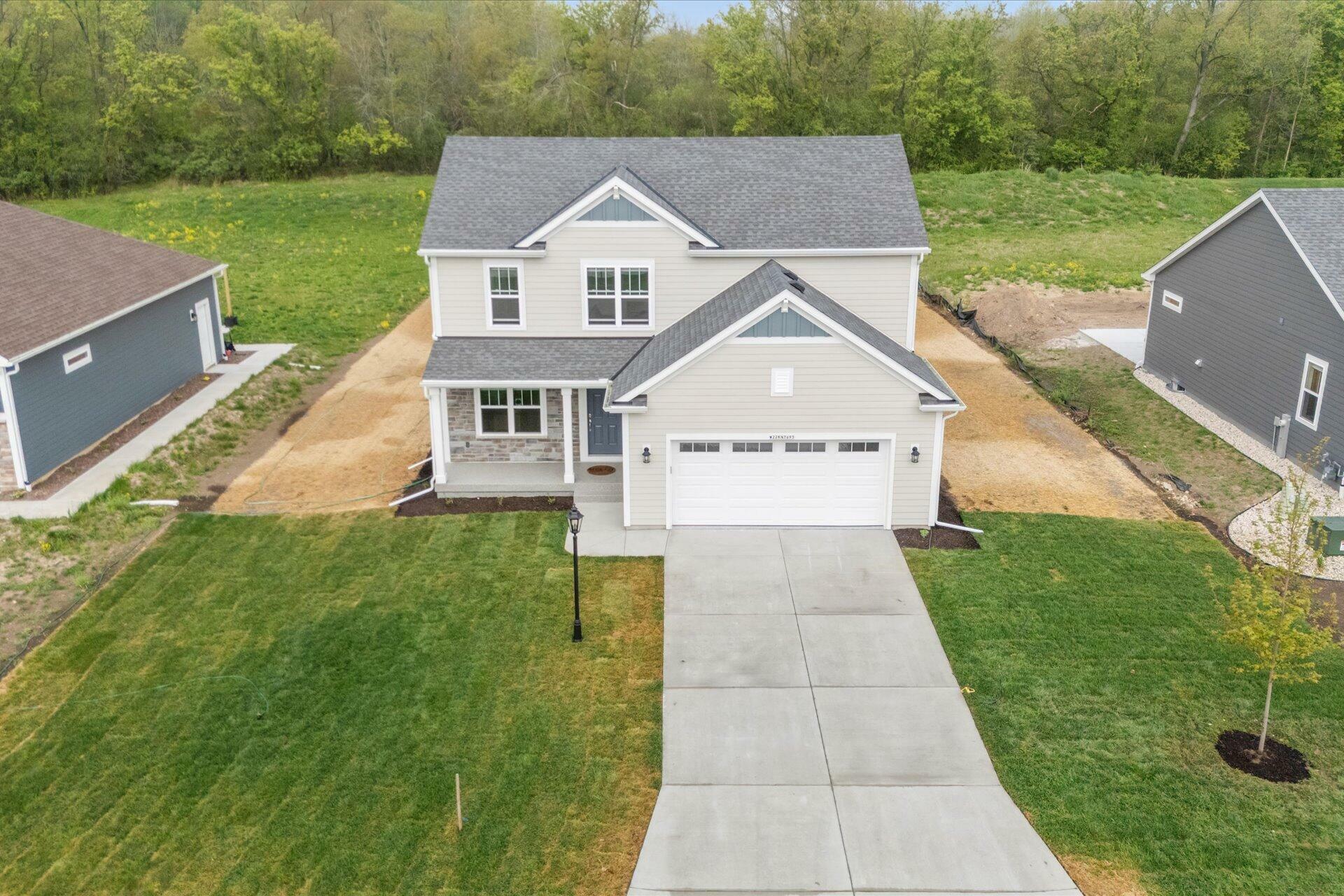 W228n7693 Woodland Ct  Sussex WI 53089 photo
