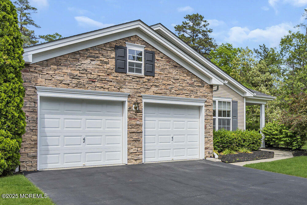Property Photo:  317 Southmoor Drive  NJ 08205 