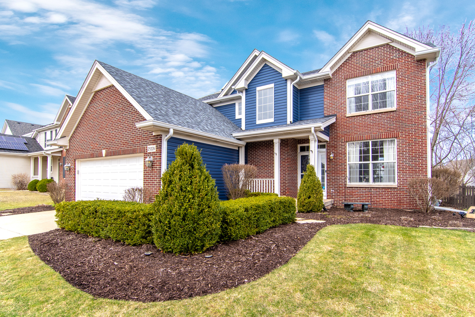 Property Photo: 25226 W Glen Oaks Lane IL 60404