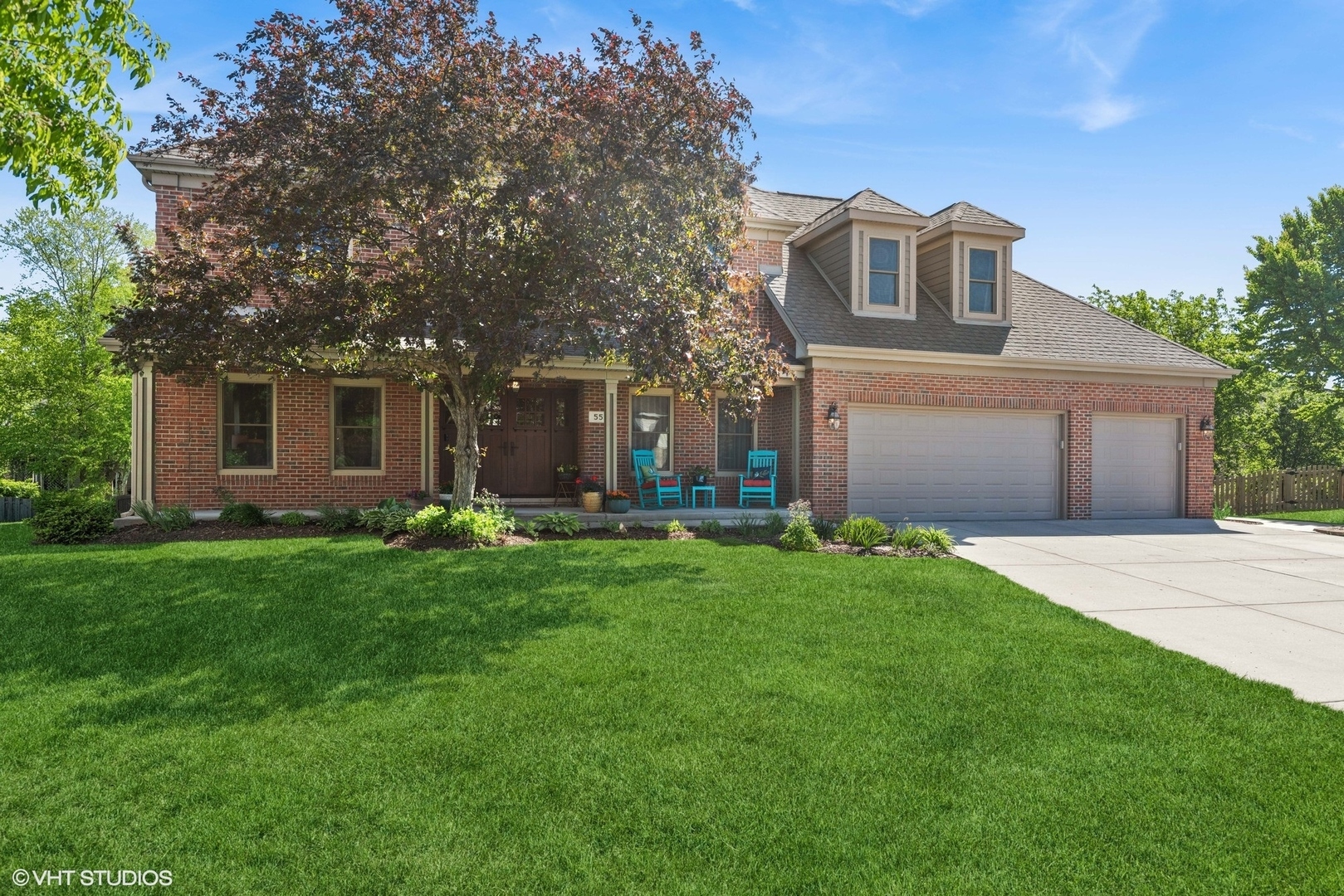 Property Photo: 551 Salceda Lane IL 60060