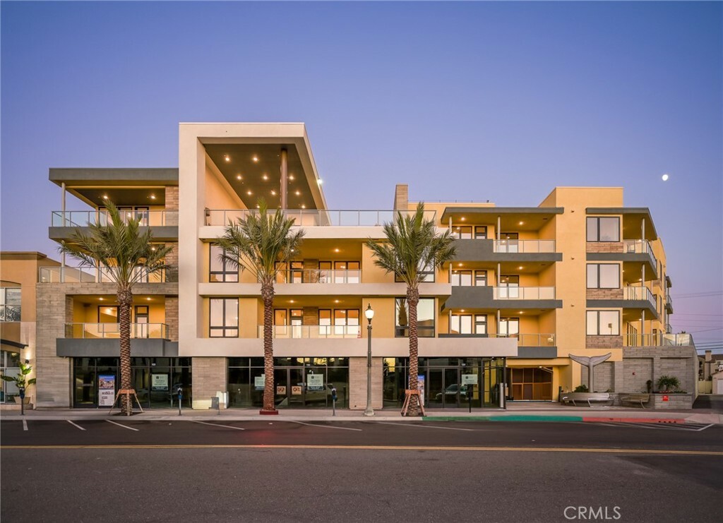 Property Photo: 414 Main 200 CA 92648