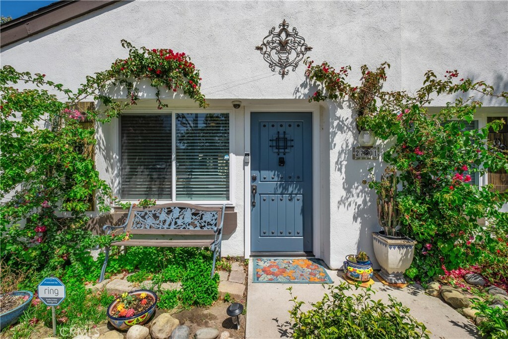 Property Photo: 27601 Calle Arroyo CA 92675