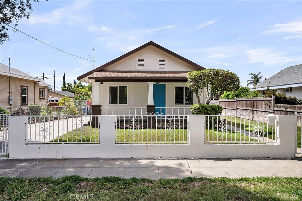 Property Photo: 970 E 6th Street CA 91766