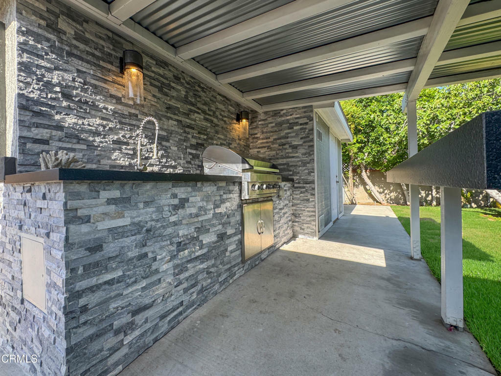 Property Photo: 2013 N Rose Street CA 91505