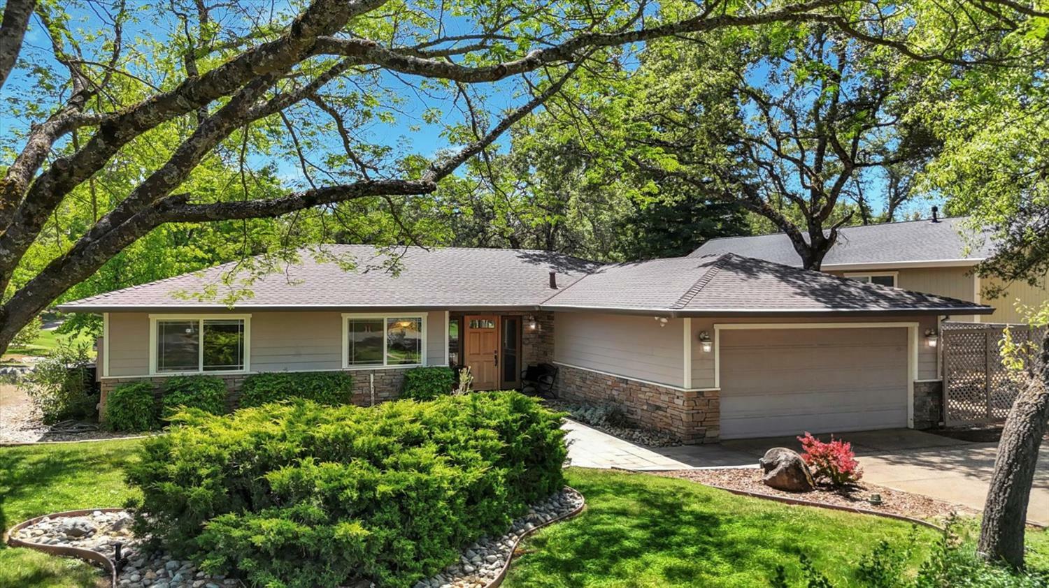 Property Photo: 17883 Jayhawk Drive CA 95946