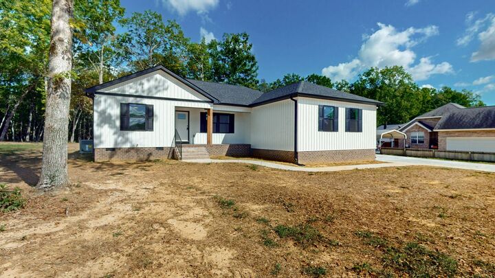 Property Photo: 133 Linda Ln TN 37388