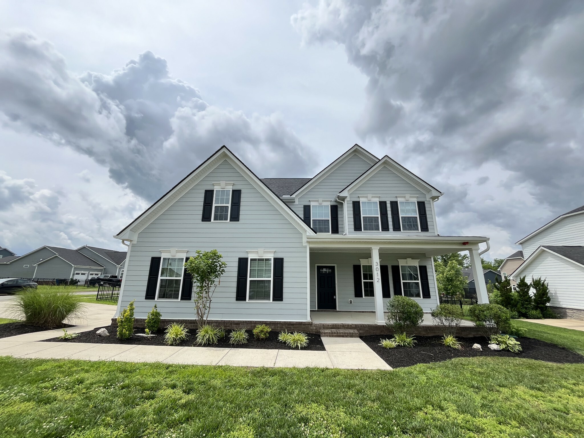 Property Photo: 3012 Ledgebrook Dr TN 37064