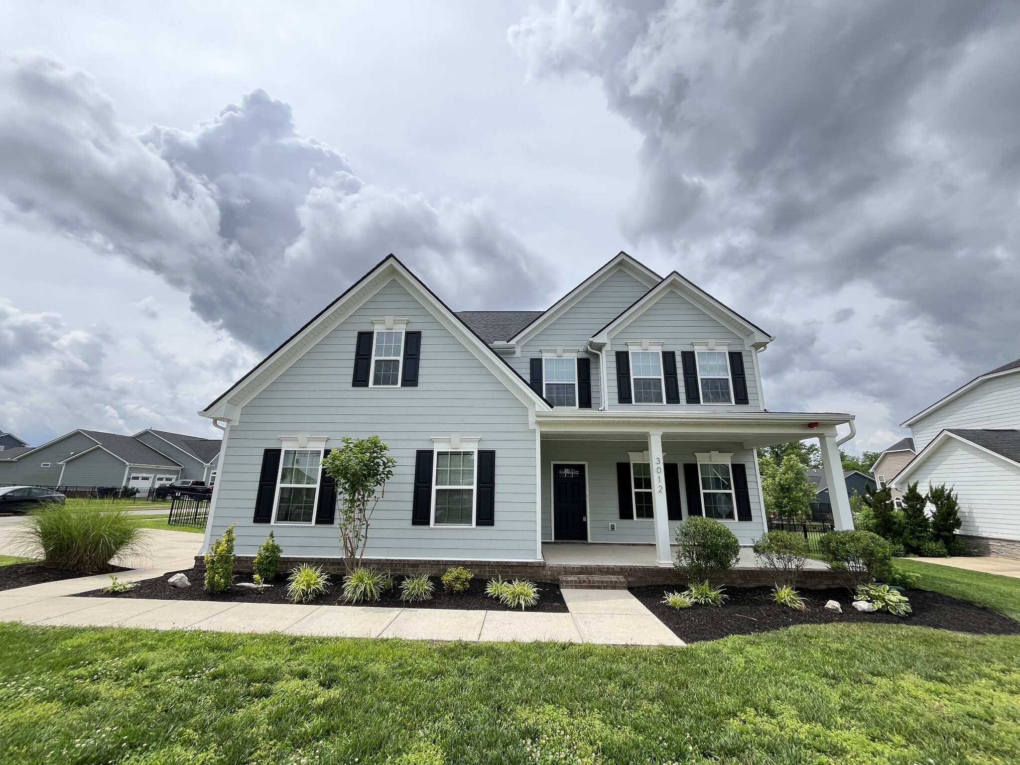 Property Photo: 3012 Ledgebrook Dr TN 37064