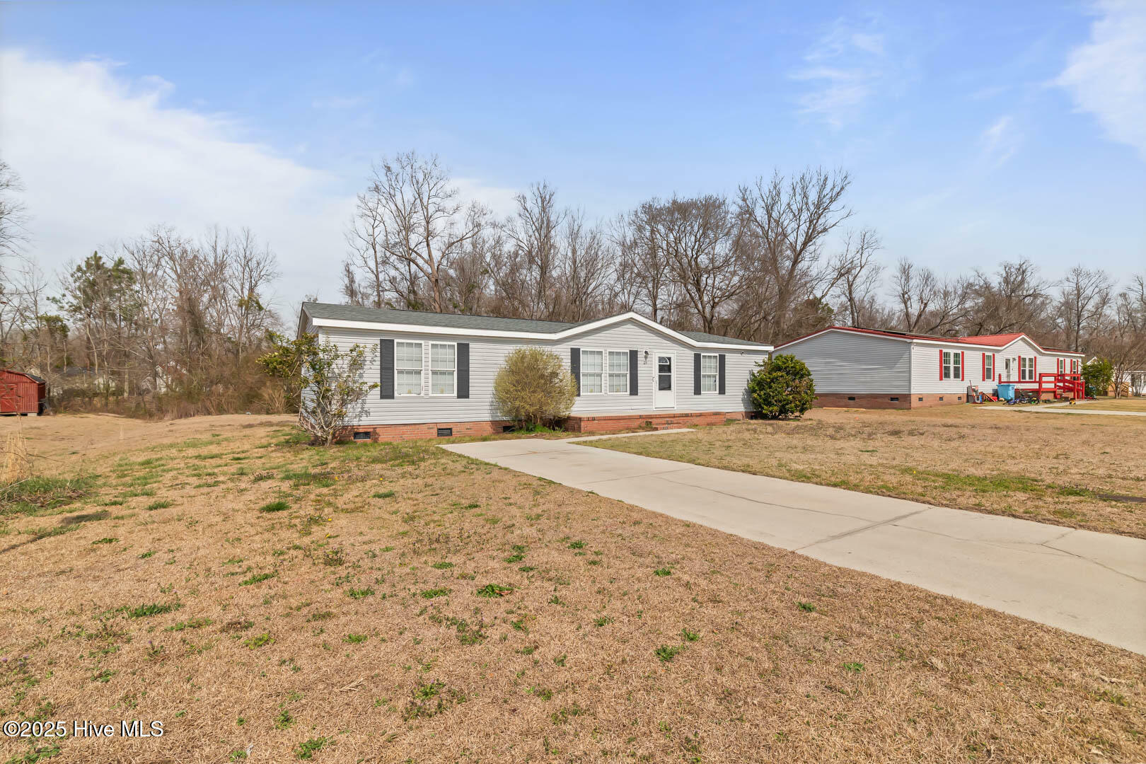Property Photo: 129 Magnolia Gardens Drive NC 28540