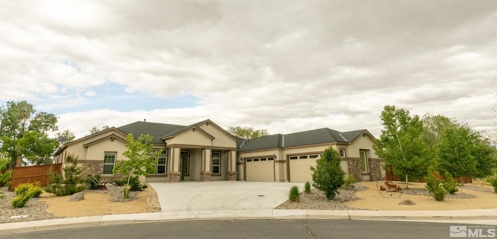 Property Photo:  673 Rose Lane  NV 89408 