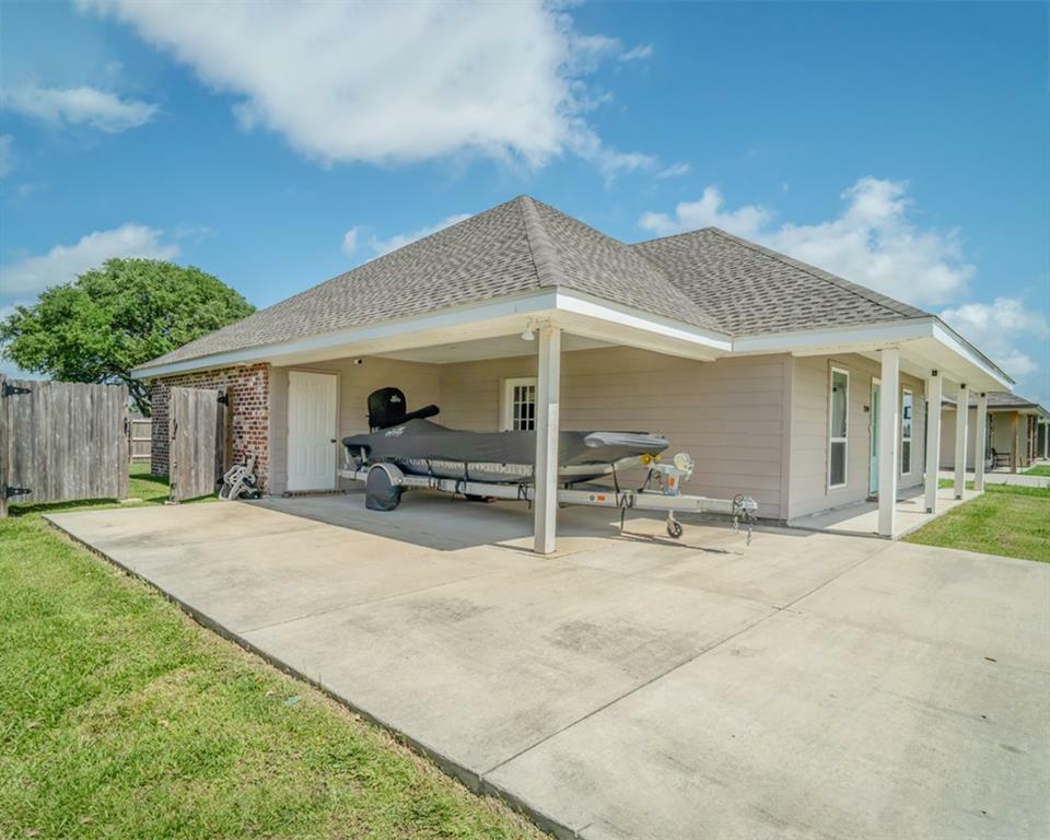 Property Photo:  2590 Pineridge Street  LA 70301 