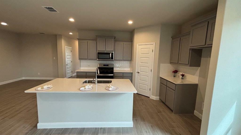 Property Photo: 1911 Jackson Street TX 76033