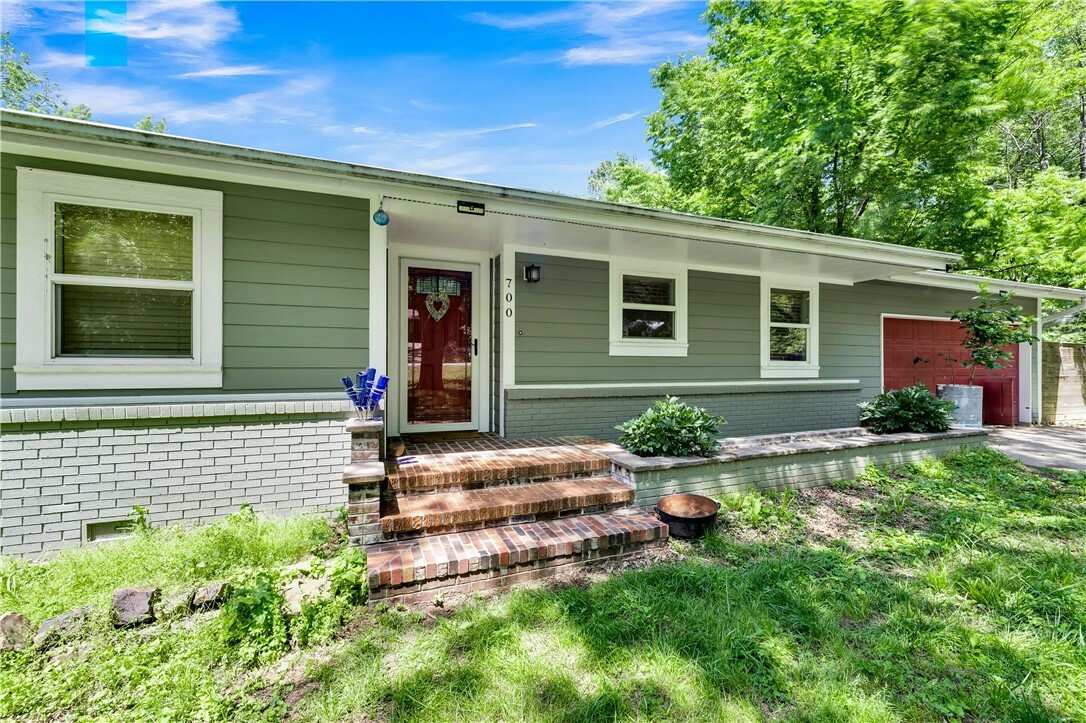 700 E Edna Street  Fayetteville AR 72703 photo