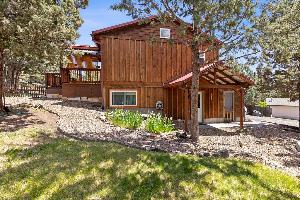 Property Photo: 11344 NW Morrow Avenue OR 97754