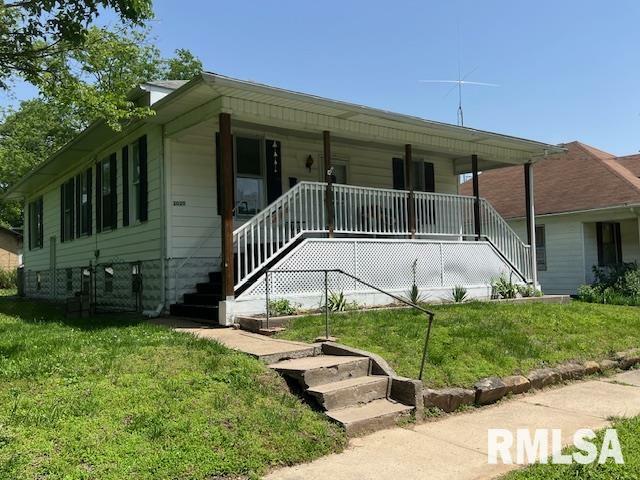Property Photo: 2020 Edith Street IL 62966