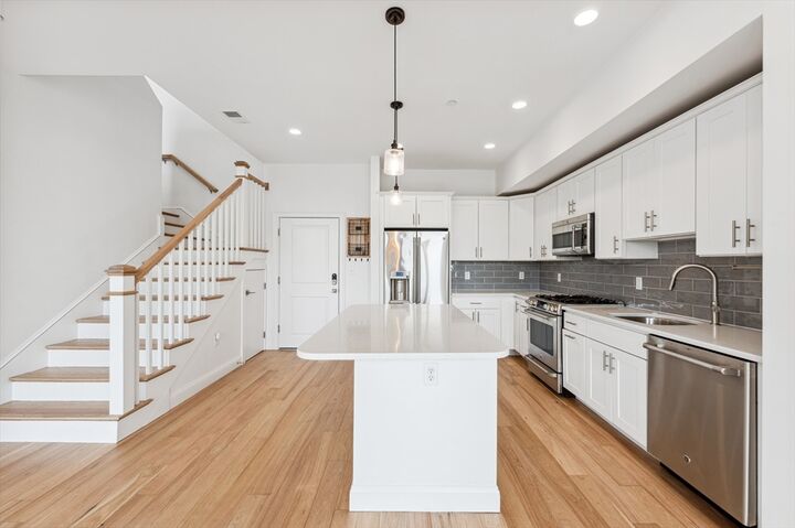 Property Photo: 170 West Broadway 403 MA 02127