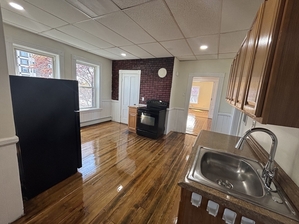 Property Photo: 45 Fountain 2 MA 01605