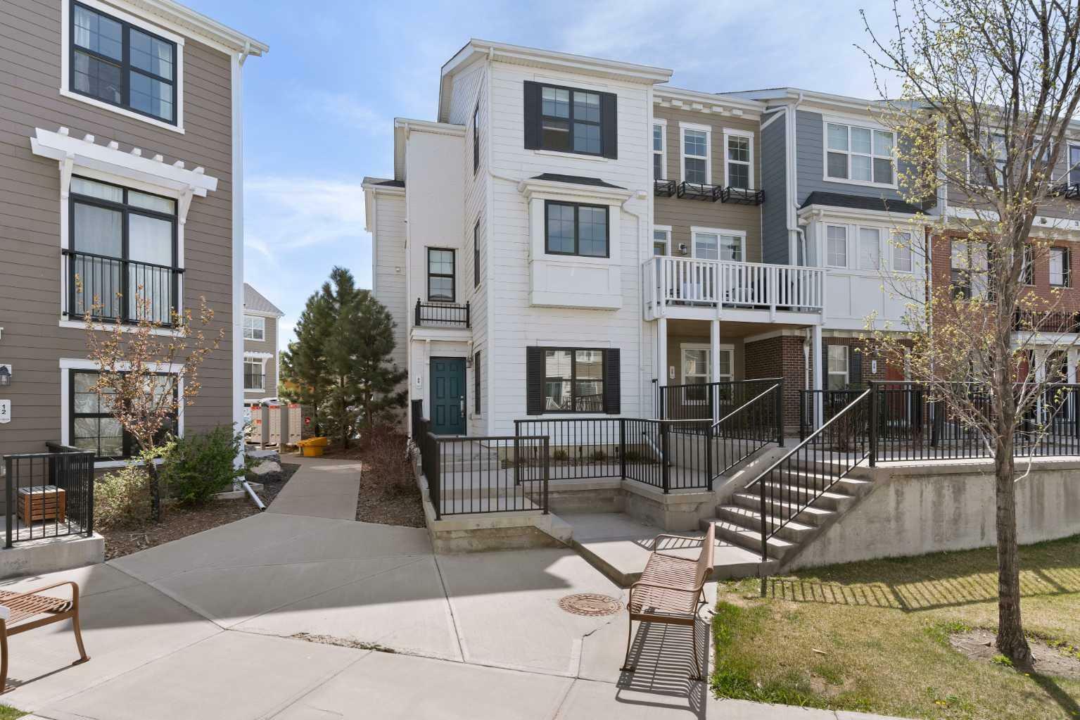 Photo de la propriété: 26 Sherwood Row NW AB T3R 1R7