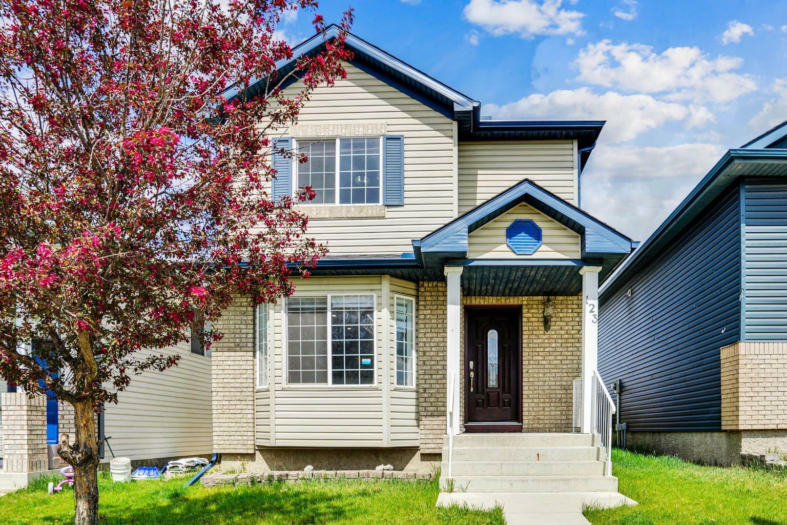 Photo de la propriété: 123 Saddlemont Manor NE AB T3J 4Z5