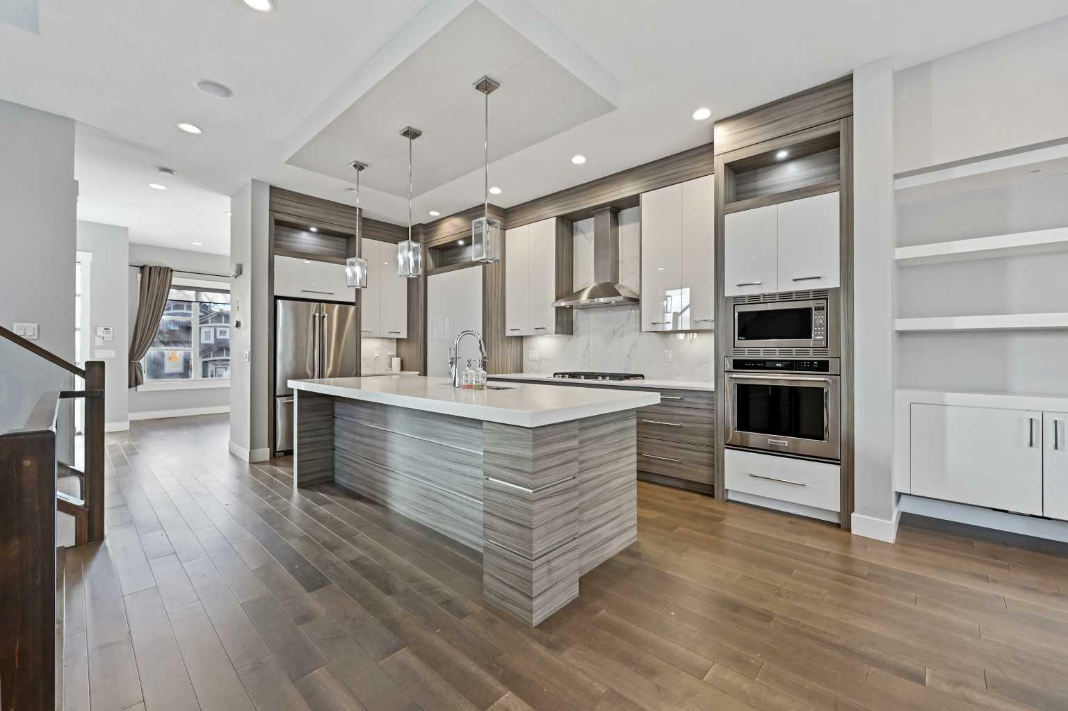 1826 33 Avenue SW  Calgary AB T2T 1Y9 photo