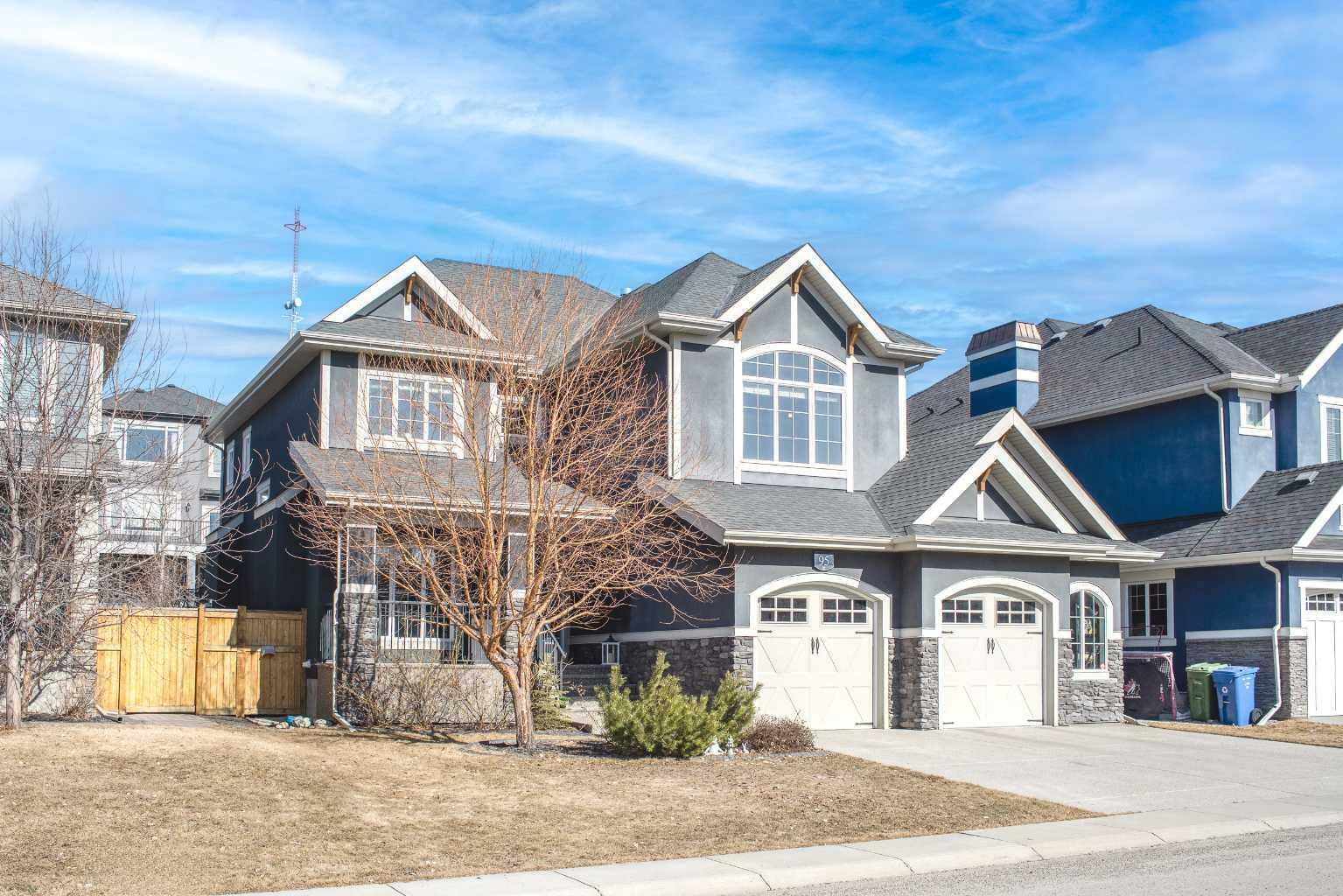 Property Photo: 95 Aspen Dale Way SW AB T3H 0S1