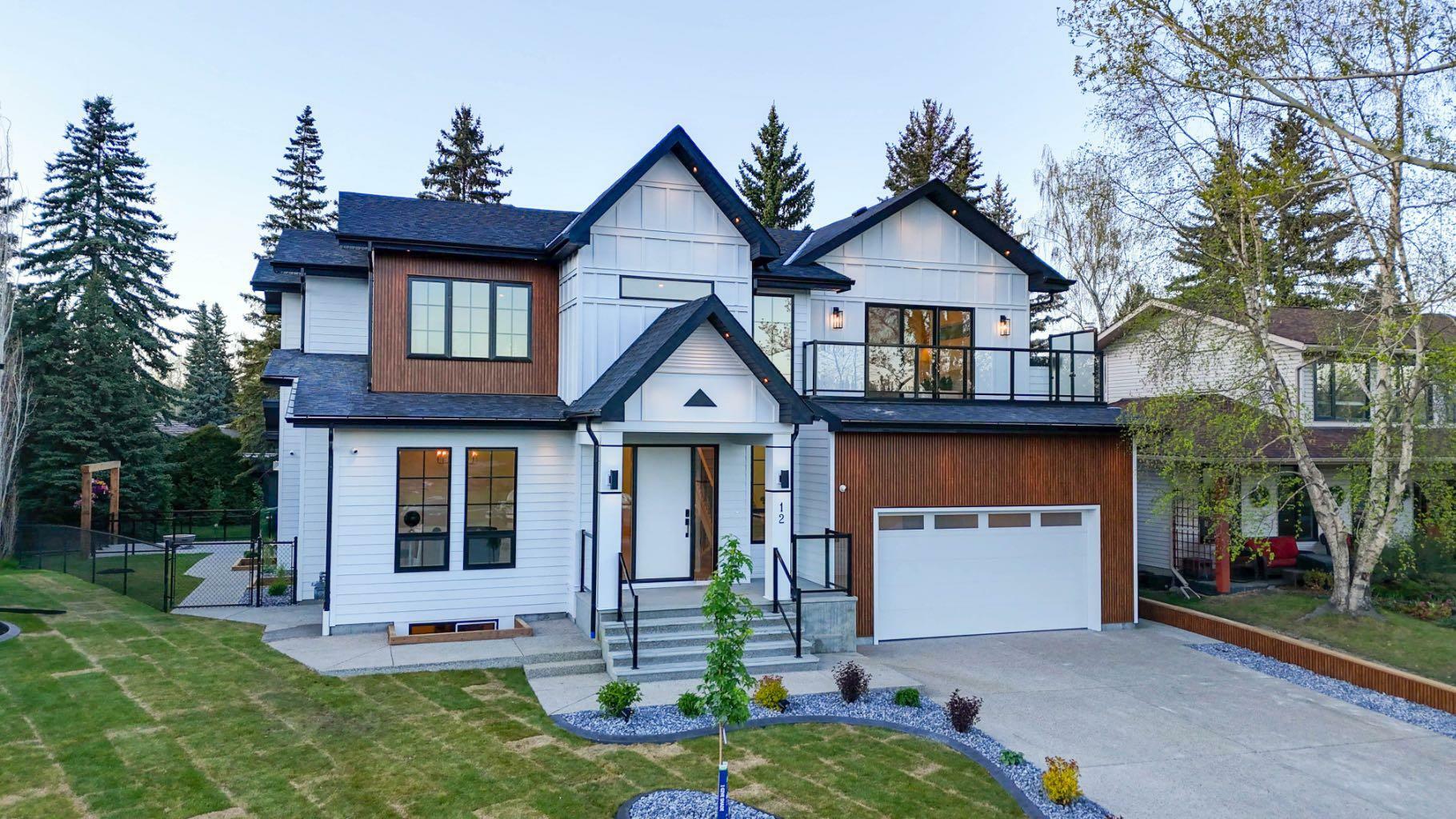 Property Photo: 12 Vardana Place NW AB T3A 0C5