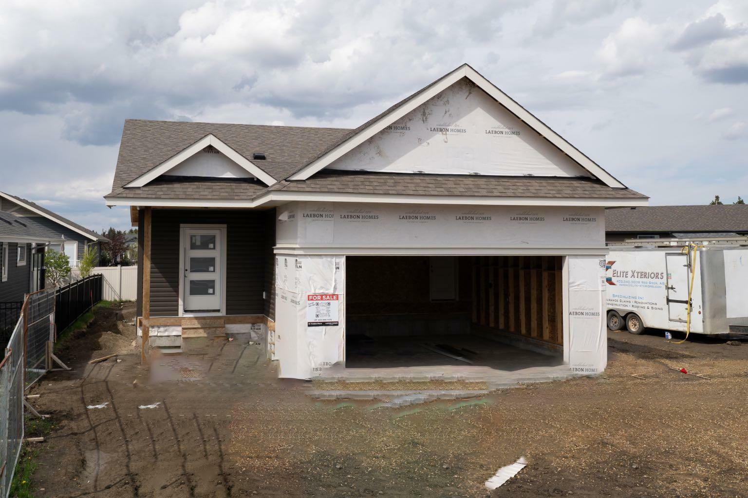 10 Tindale Place  Red Deer AB T4P 0T8 photo